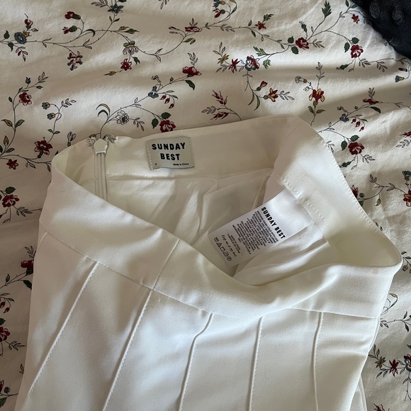 Olive Micro Skirt - White - Picture 3 of 4